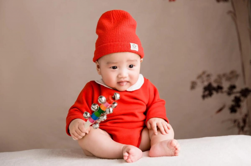 宜阳宝宝睡觉头发出汗